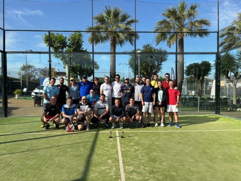 Inicio 14 El equipo de Copyright Clearance Center (CCC) celebra una jornada de pádel en Club Bernier