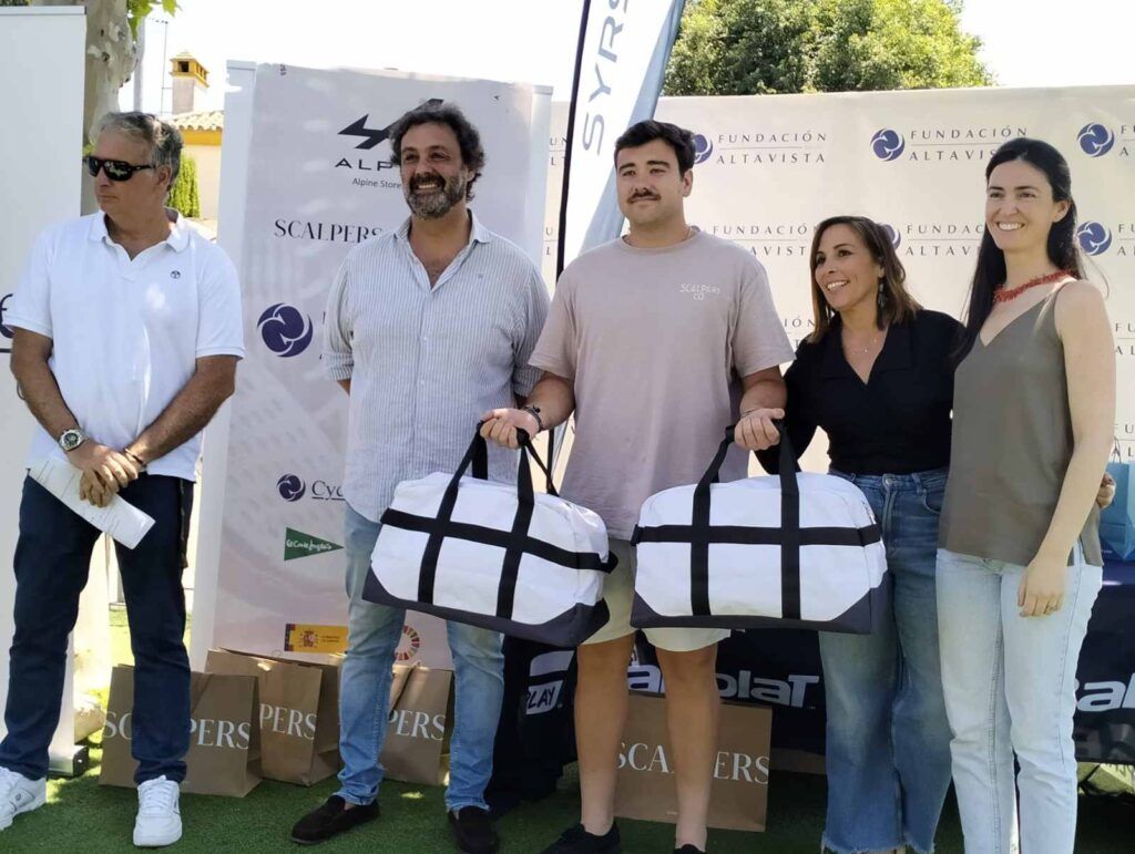 Éxito rotundo en el I Torneo Solidario de Pádel Fundación Altavista en Club Bernier 3 torneo padel fundacion altavista 2 Éxito rotundo en el I Torneo Solidario de Pádel Fundación Altavista en Club Bernier