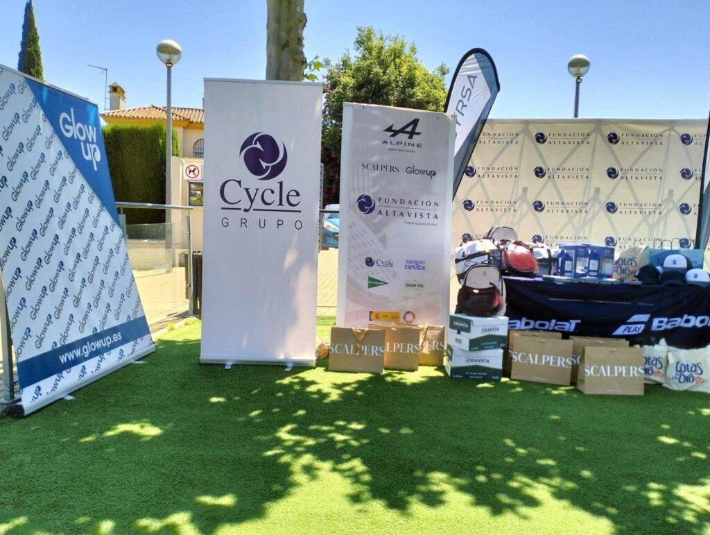 Éxito rotundo en el I Torneo Solidario de Pádel Fundación Altavista en Club Bernier 8 torneo padel fundacion altavista 3 Éxito rotundo en el I Torneo Solidario de Pádel Fundación Altavista en Club Bernier