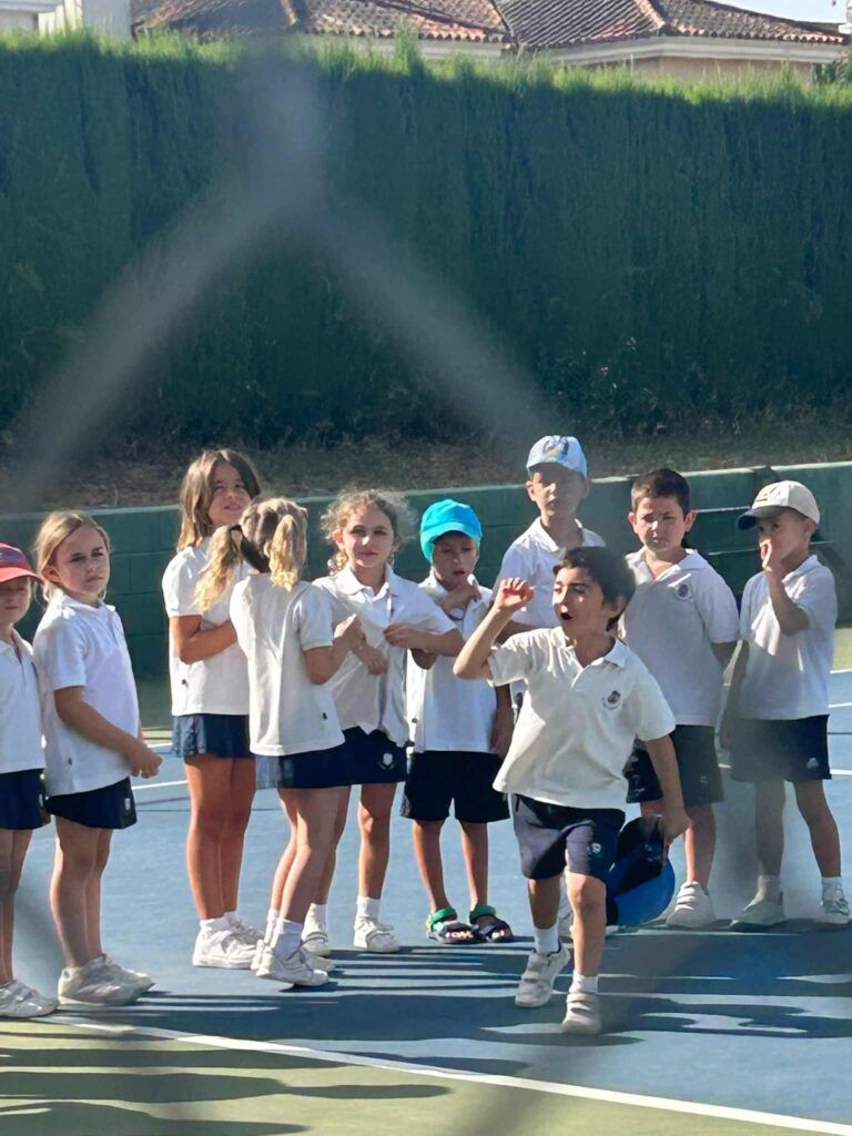Jornada deportiva escolar con el colegio St. Mary’s en Club Bernier 2 Jornada deportiva escolar con el colegio St. Mary's
