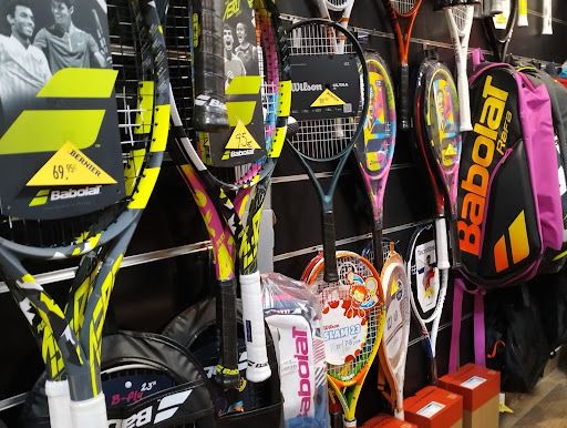 tienda deportiva Pro shop de tenis en Sevilla 